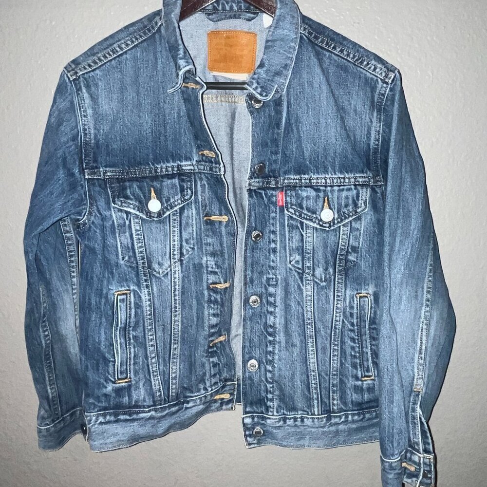LEVI'S BIG E Rerelease Blue Denim Jeans Trucker Jacket - EUC - Women's XS